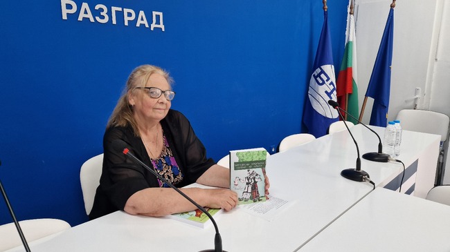 Разградската писателка Снежана Желязкова разказа за участието си в проекта „Авторски тефтери“ на издателство „ИниИно“