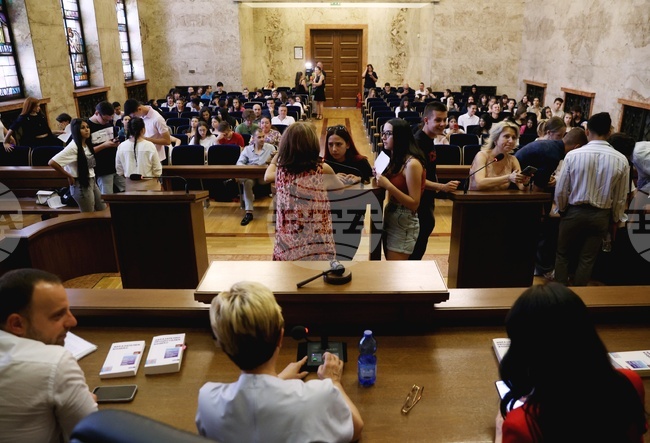 Съдебна палата - ученици - симулативен наказателен процес