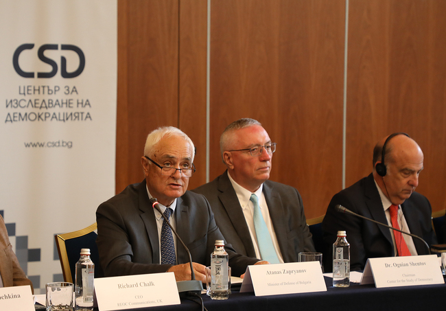 Министърът на отбраната Атанас Запрянов: Борбата с дезинформацията трябва да стане стратегически приоритет