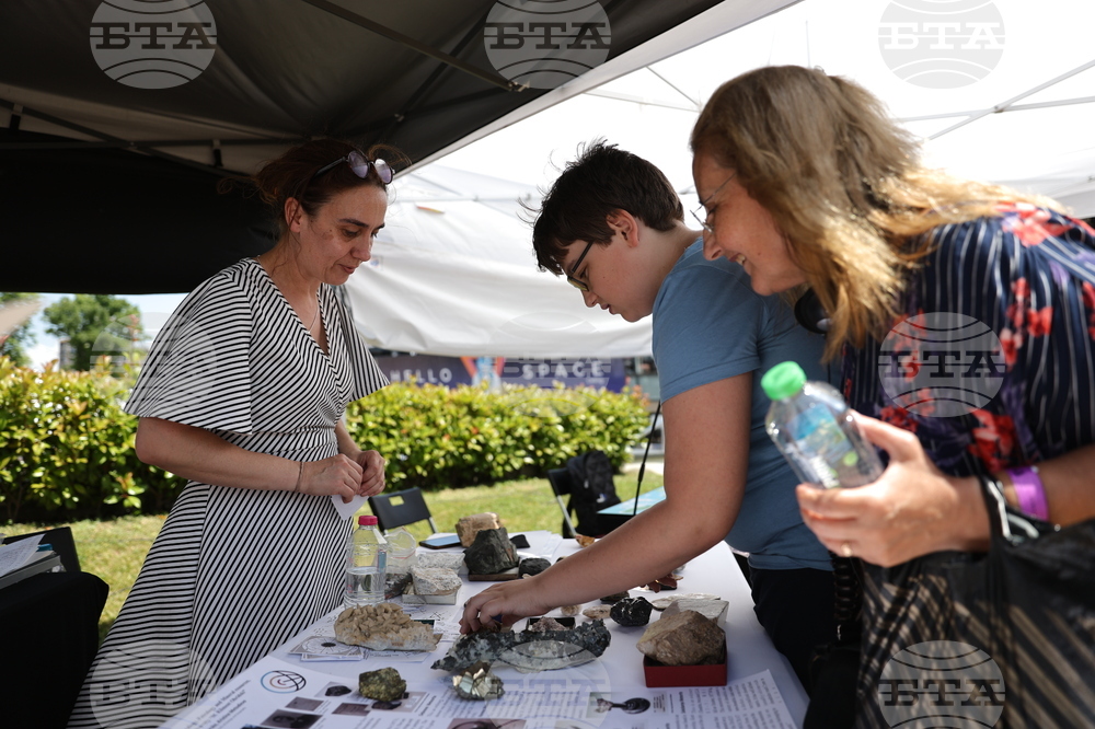 Младежки научен фестивал “Ало, Космос! Говори България”