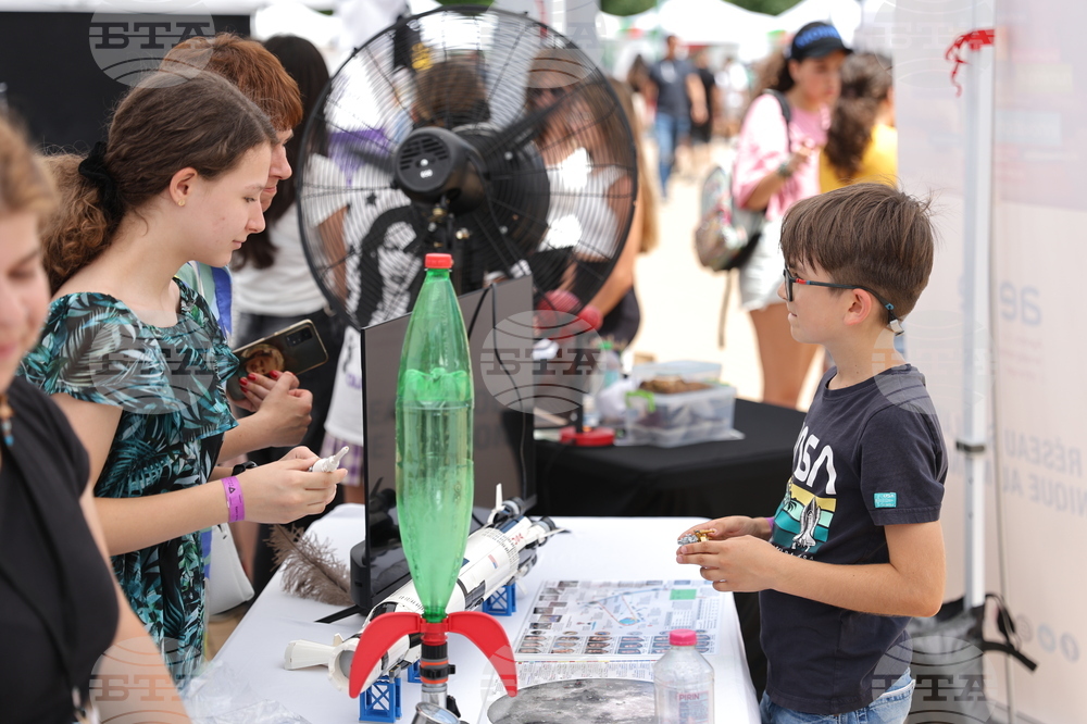 Младежки научен фестивал “Ало, Космос! Говори България”