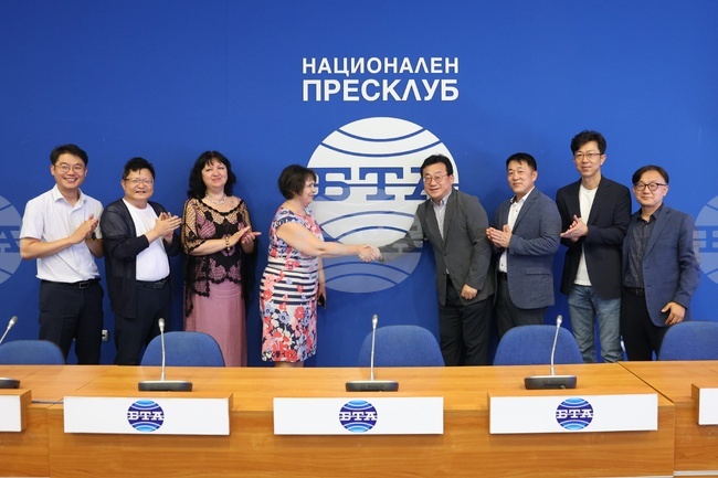 Българска телеграфна агенция - Южна Корея - журналисти - посещение