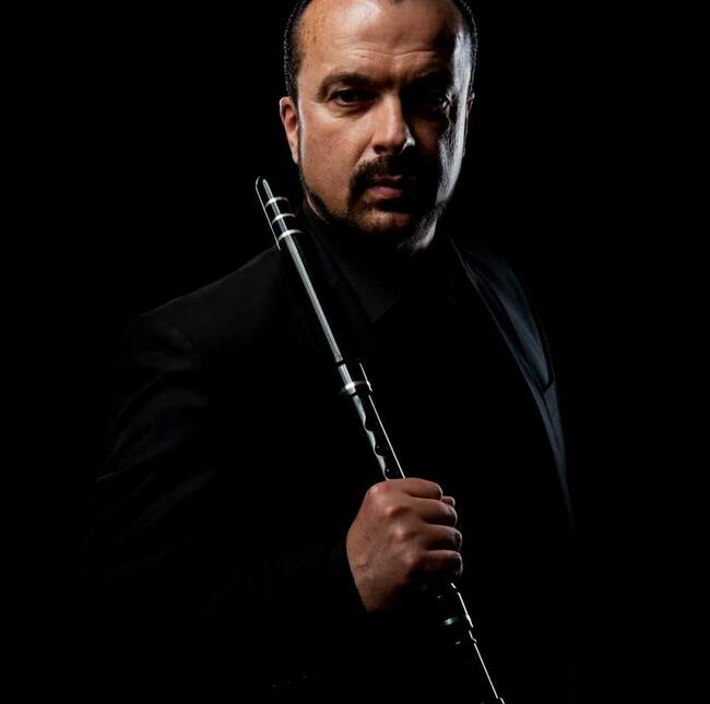 Bulgarian Artist Vladimir Velichkov Wins Silver Medal for Instrumental Performance Solo at Global Music Award