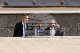 Президент - парламентарни групи - консултации - „Има такъв народ“