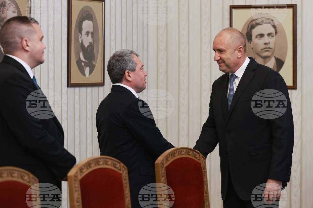 Президент - "Има Такъв Народ" - консултации