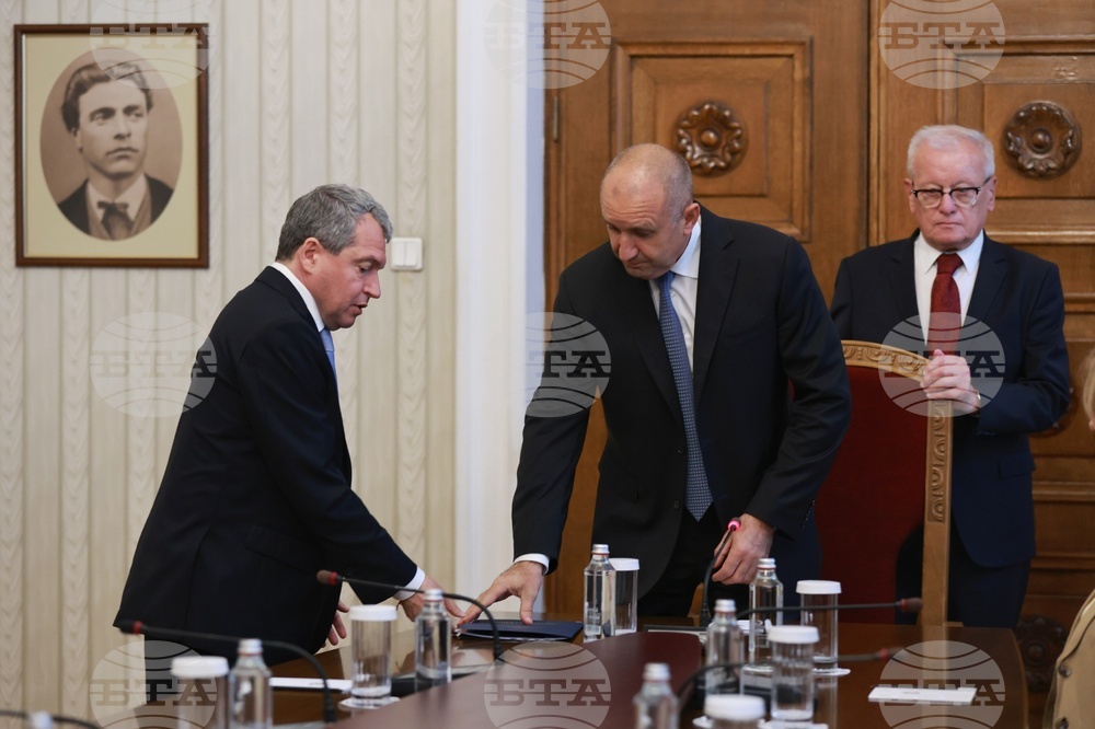 Президент - "Има Такъв Народ" - консултации