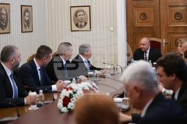 Президент - "Има Такъв Народ" - консултации