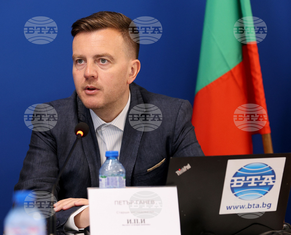 Национален пресклуб на БТА Варна - пресконференция  - Сдружение за модерна търговия