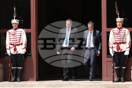 Президент - парламентарни групи - консултации - „Има такъв народ“