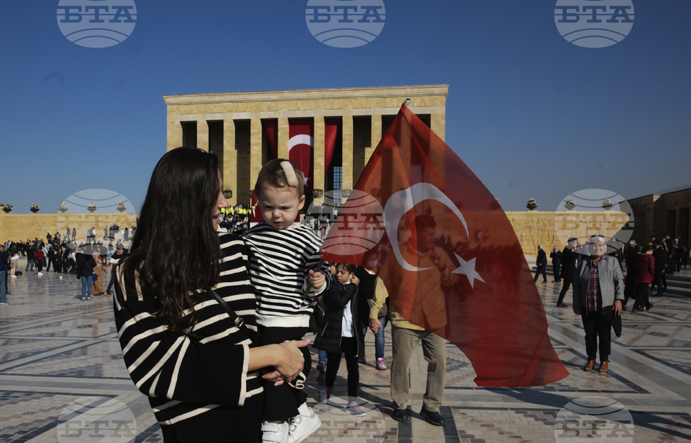 Раждаемостта в Турция спада за 11-та поредна година, а опасенията от застаряването на турската нация се задълбочават 