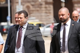 Президент - парламентарни групи - консултации - „Величие“