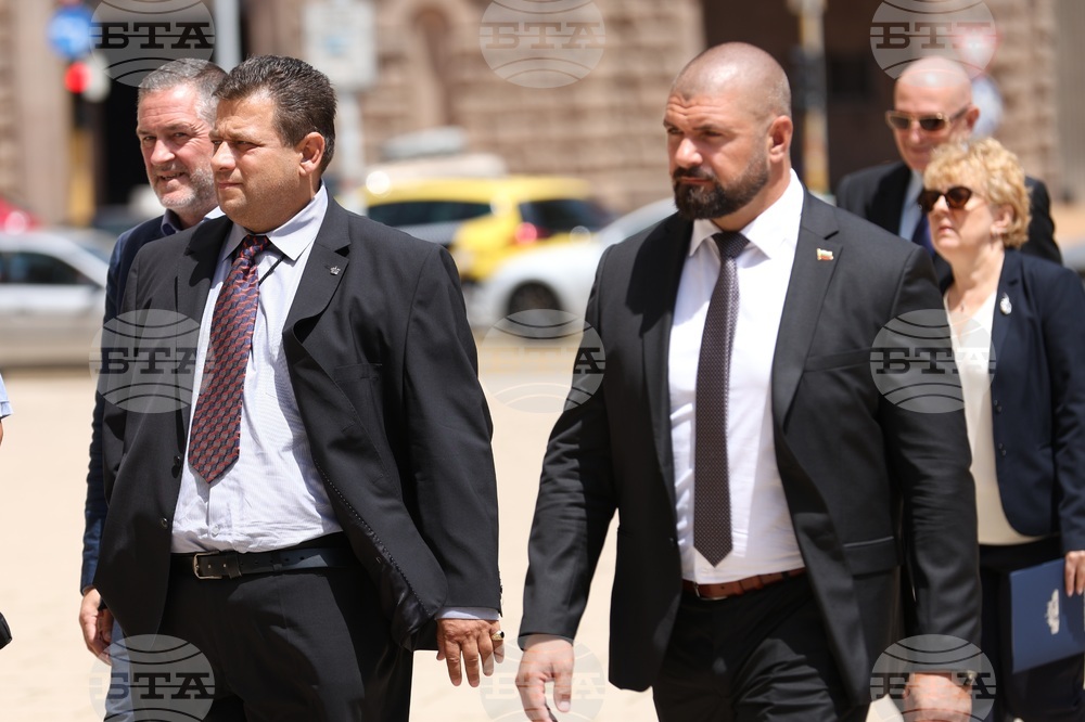 Президент - парламентарни групи - консултации - „Величие“