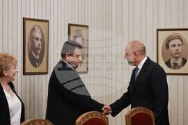 Президент - „Величие“ - консултации