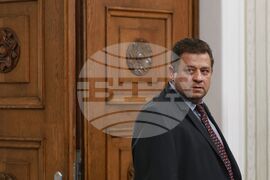 Президент - „Величие“ - консултации