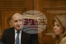 Президент - „Величие“ - консултации