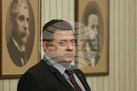 Президент - „Величие“ - консултации