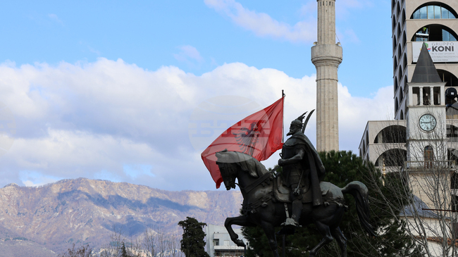 Над 11 000 обекта са били премахнати в Албания в рамките на мащабен проект за разчистване на публични пространства