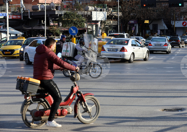 За ден полицията във Варна хвана двама пияни шофьори на мотопеди
