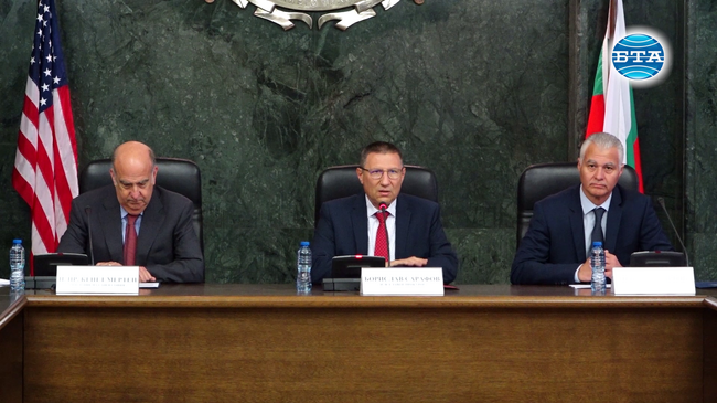 Прокуратурата ще повдигне задочно обвинение на Ружа Игнатова, а САЩ обяви награда до 5 млн. долара за информация, която да доведе до ареста й