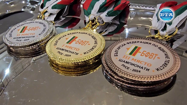 Легенди на българските щанги откриха Държавния шампионат по вдигане на тежести в Русе с пожелания за медали от предстоящата Олимпиада