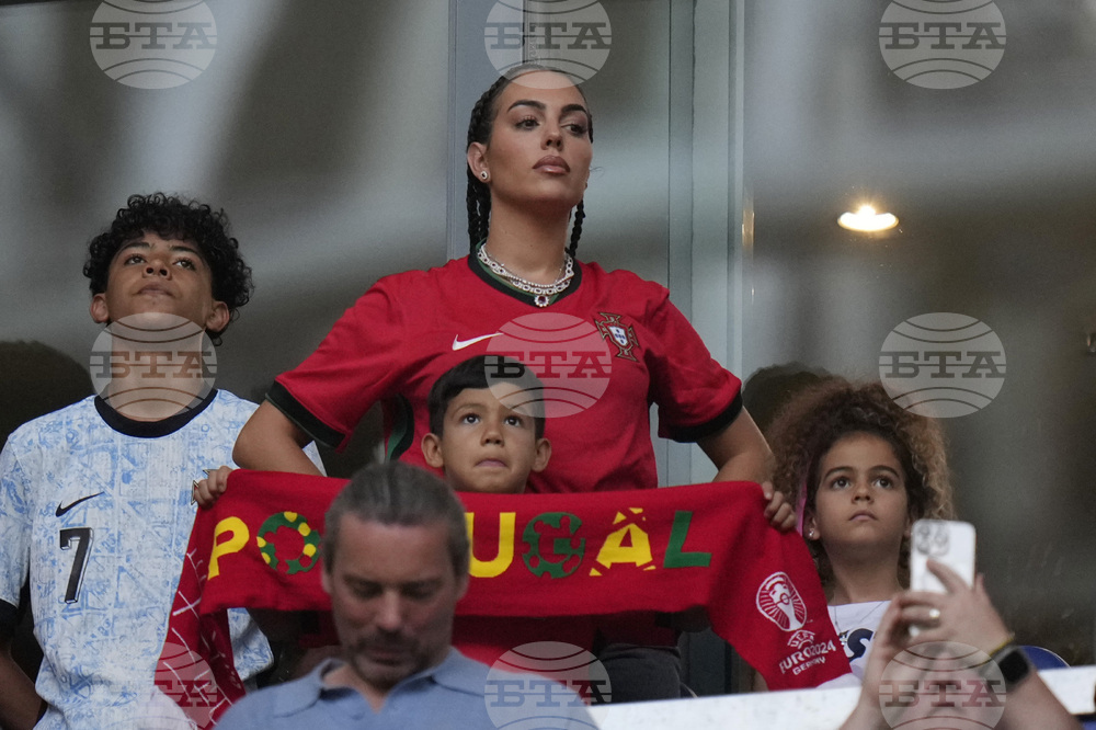 Роналдо закупи две вили на острови в Червено море