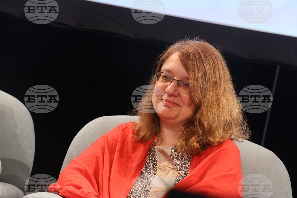 Международен форум за кирилицата „Азбука. Език. Идентичност“ - пленарни доклади