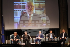 Международен форум за кирилицата „Азбука, език, идентичност“ - първа сесия „Средновековното наследство на кирилицата“