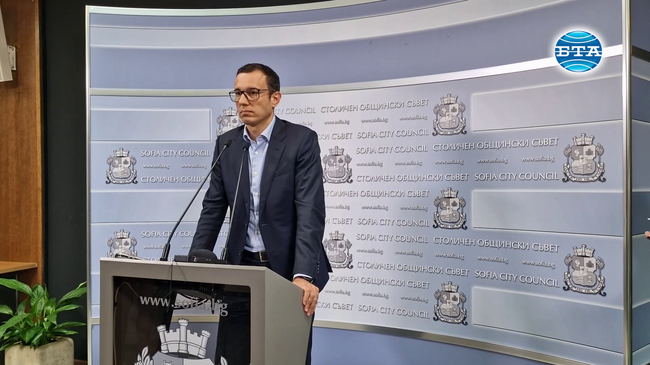 Ще настояваме да получим тълкувание от ВАС, какво точно значи тяхното решение за новата организация на движение около НДК, заяви кметът Васил Терзиев