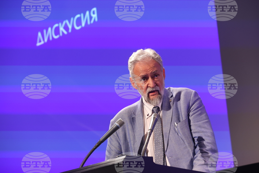 Международен форум за кирилицата „Азбука, език, идентичност“ - първа сесия „Средновековното наследство на кирилицата“