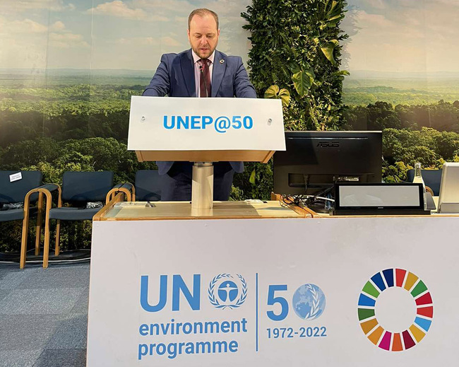 Кения - Борислав Сандов