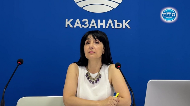 Атанас Далчев е сред авторите, на които донякъде сме длъжници, каза директорът на казанлъшката библиотека "Искра" Теодора Георгиева