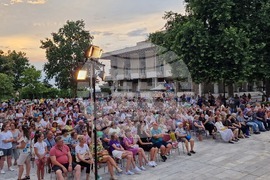 Свищов - Национален фолклорен ансамбъл „Българе“ - концерт