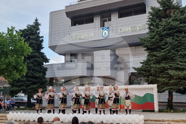 Свищов - Национален фолклорен ансамбъл „Българе“ - концерт