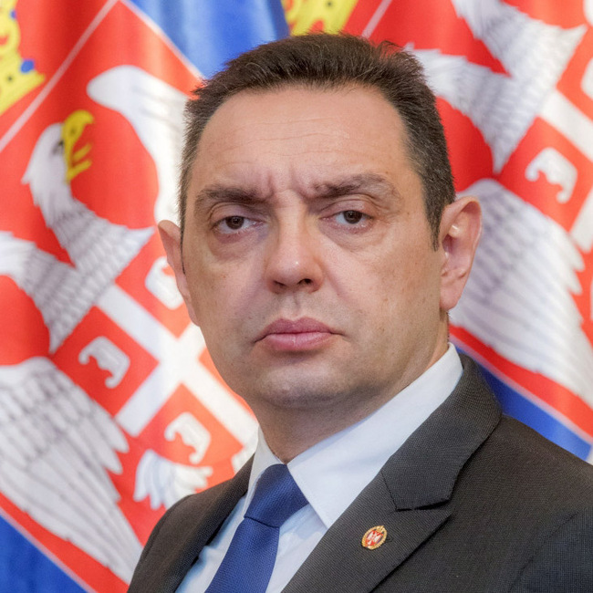 Ще има опити изборите да бъдат компрометирани, заяви сръбският вътрешен министър