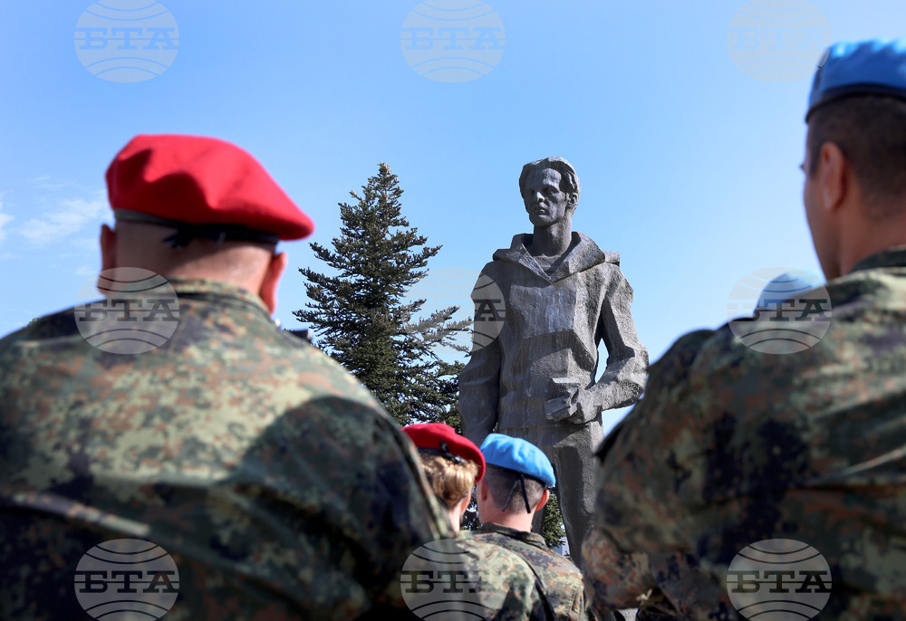 Варна - ВВМУ "Н.Й. Вапцаров" - старшински звания - връчване