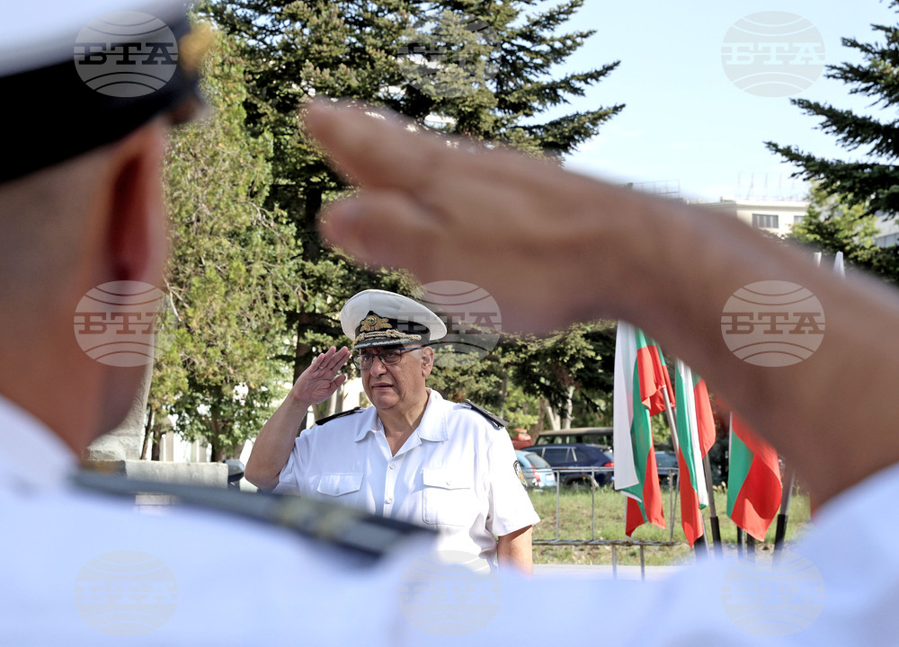 Варна - ВВМУ "Н.Й. Вапцаров" - старшински звания - връчване