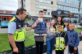 Перник - Национален ден на безопасността на движението по пътищата - деца - акция