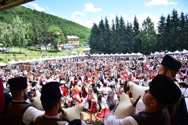 Националният фолклорен събор „Леденика“ във Врачанския Балкан започва на 20 юни