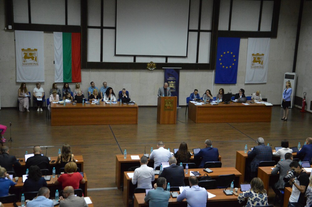 Община Благоевград: ОбС актуализира Програмата за стимулиране на даровитите деца на Благоевград