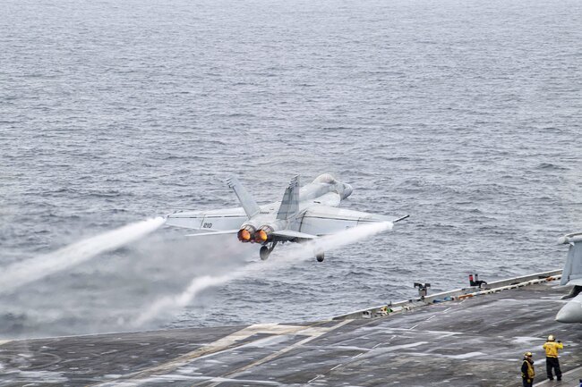 Американската армия съобщи, че е убила четирима души при нов удар срещу корабче, за което се предполага, че е използвано за наркотрафик