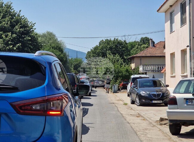 Възстановено е движението по път Старчево - Първомай в района на петричкото село Кавракирово