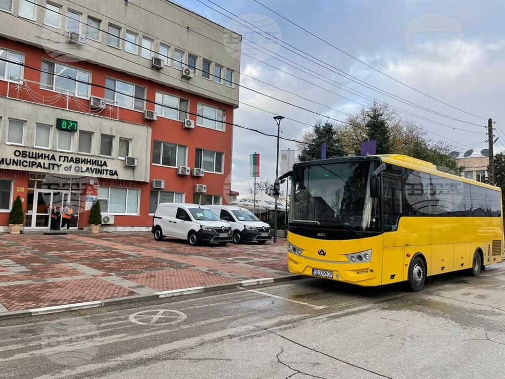 Над четири хиляди деца в Силистренско пътуват, за да ходят на училище