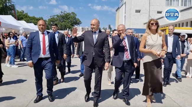 Президентът Румен Радев беше гост на отбелязването на 90-ата годишнина от създаването на „Идеал Стандарт – Видима“