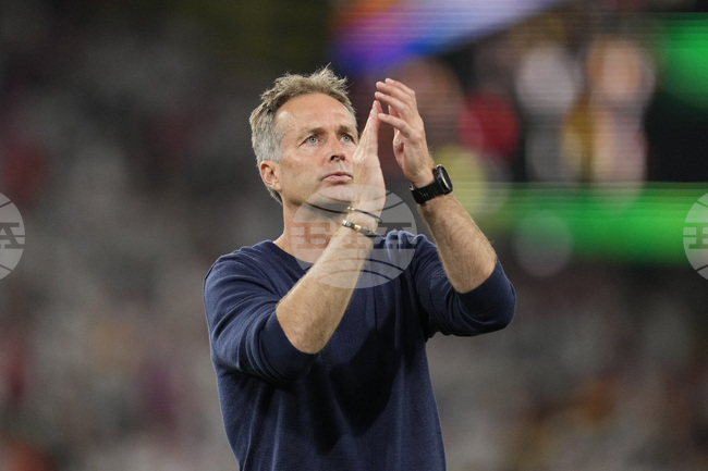 Датчанинът Каспер Хюлманд е водещ вариант за треньорския пост в Байер Леверкузен