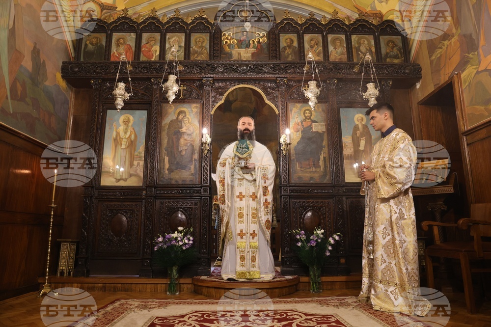 Divine Liturgy Held as Prelude to Bulgarian Church Patriarch's Election