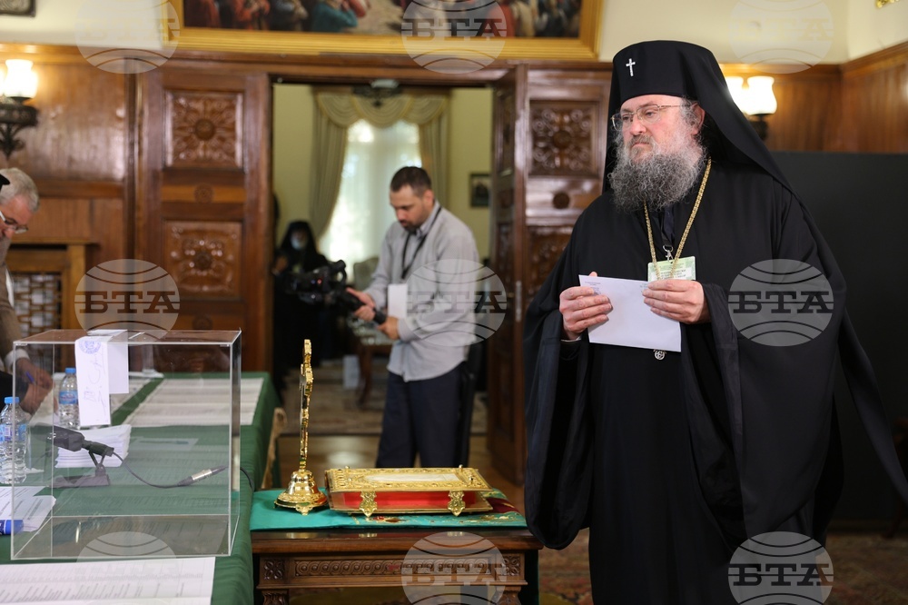 Патриаршески избирателен църковен събор за избор на нов български патриарх - гласуване първи тур
