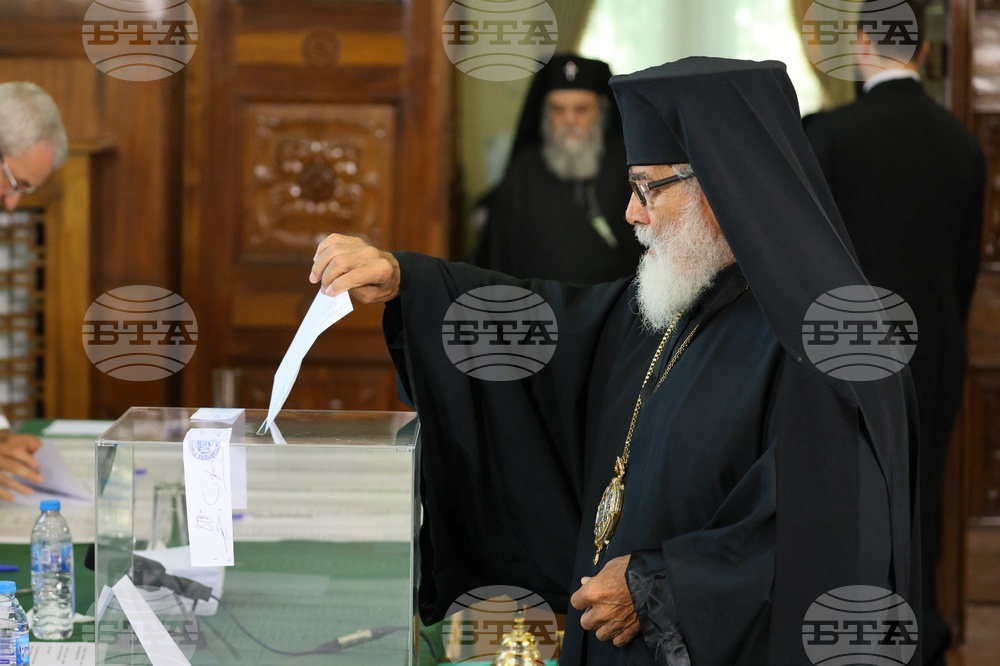 Патриаршески избирателен църковен събор за избор на нов български патриарх - гласуване първи тур