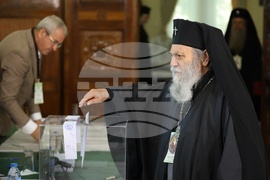 Патриаршески избирателен църковен събор за избор на нов български патриарх - гласуване първи тур
