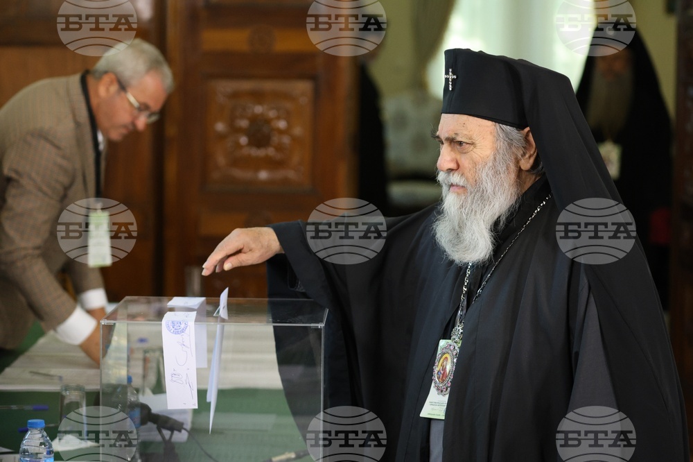 Патриаршески избирателен църковен събор за избор на нов български патриарх - гласуване първи тур