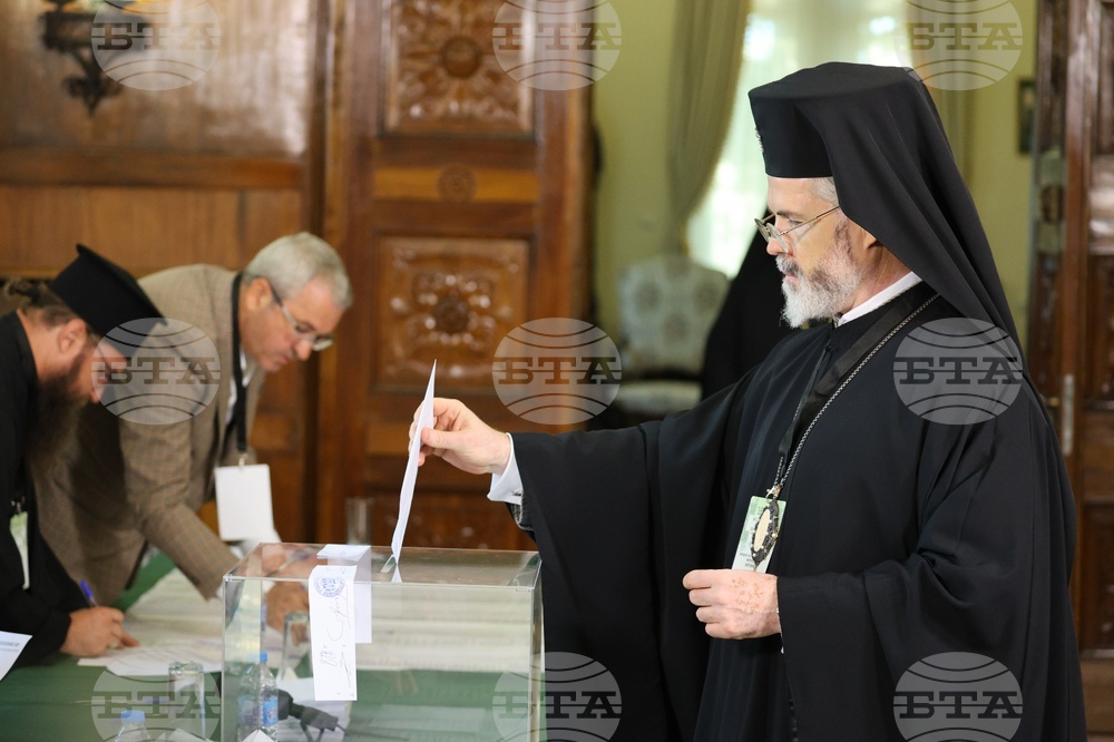 Патриаршески избирателен църковен събор за избор на нов български патриарх - гласуване първи тур